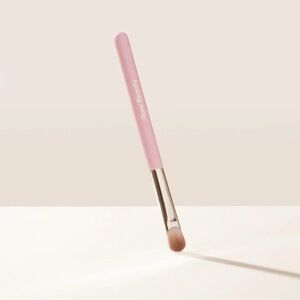 Rare Beauty Stay Vulnerable Brush All- Over Eyeshadow